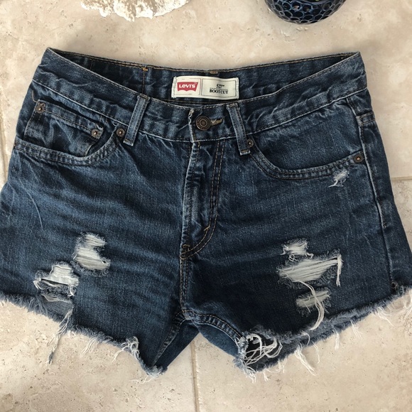 Levi’s mid-waisted shorts - Picture 2 of 6